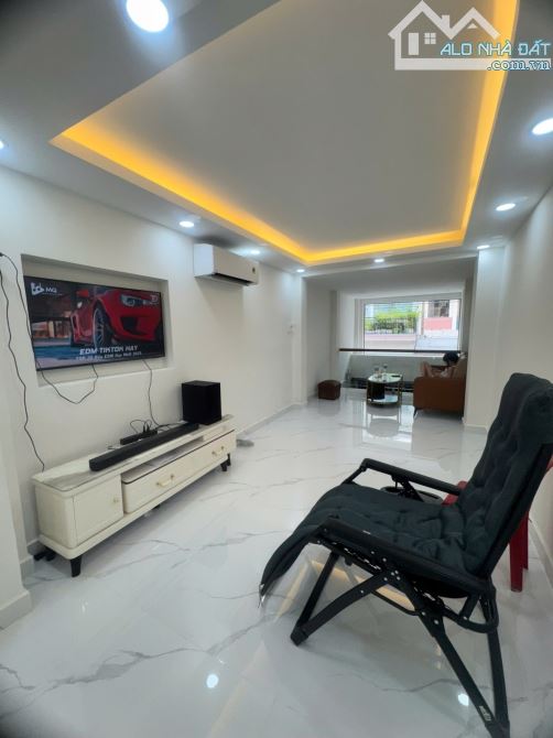 Nhà mặt tiền Nhật Tảo. Q10. 5 tầng mới tinh. Vừa ở vừa kinh doanh đỉnh. Giá chỉ hơn 10 tỷ. - 3