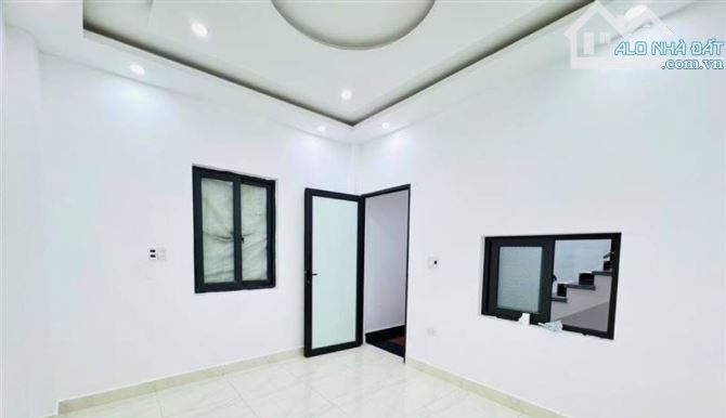 Bán nhà 3 tầng  Ngô Gia Tự, Đằng Lâm, Hải An 40m2, giá 2,95tỷ - 3