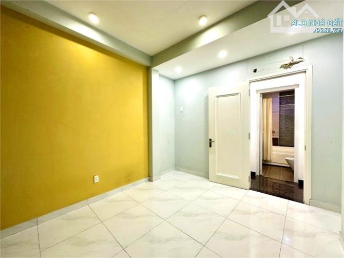 BÁN NHÀ 33M2, 6 TẦNG NGUYỄN CÔNG HOAN, P7, PHÚ NHUẬN, GIÁ 7,x T-Ỷ. - 3