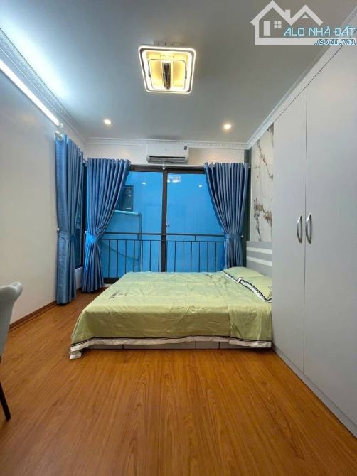 PHỐ TÂY SƠN-ĐỐNG ĐA, 30m ra mặt phố-5 TẦNG:DT 20M2-MT3.3M-GIÁ CHỈ 5.2 TỶ - 3