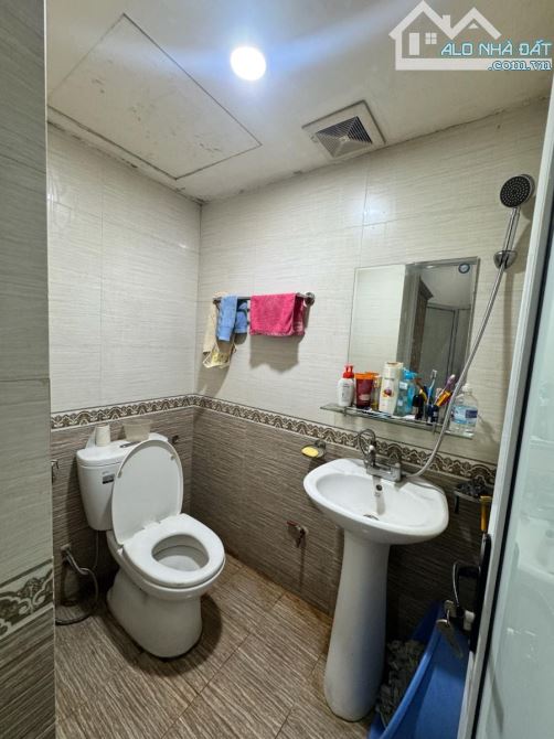 Hàng hiếm tại Lê Duẩn, 4,5 tỷ, 25m2, 2PN, 2WC, 3 tầng 2 thoáng 30m ra phố - 3