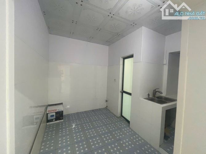 Cho thuê nhà ngõ oto 101 Phố Trần Phú, Hà Đông 55m2*1 tầng 1pn1vs Giá 8 Triệu - 3