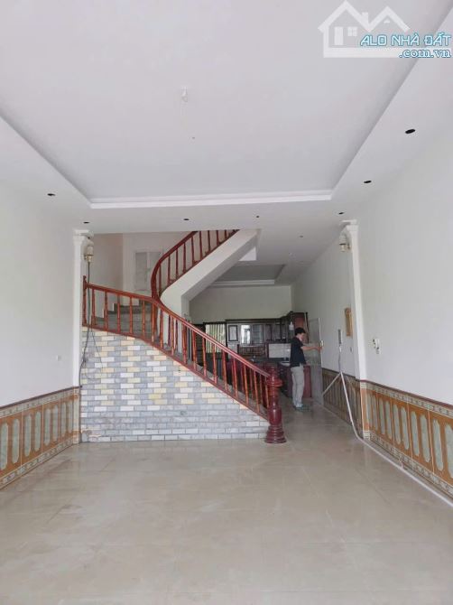 Bán nhà 3 tầng Long Khám Việt Đoàn dt 73m mt 5m hướng đông giá 6.2 tỷ - 3
