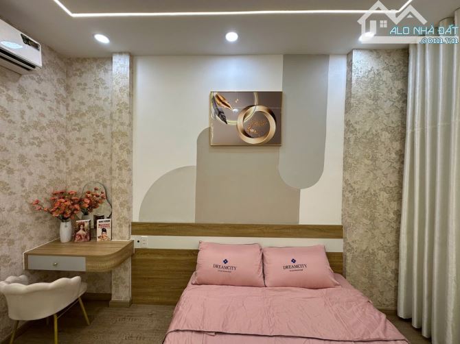 Hẻm 8m ngay Chợ hoa Hồ Thị Kỷ. Q10. 3 tầng mới tinh. 2PN. 3WC. Chỉ hơn 4đ. - 3
