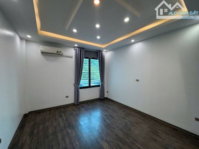 Bán nhà phố Đức Giang 48m2-4T-hơn 10 tỷ, lô góc,ô tô tránh, gần chung cư An Quý Hưng - 3
