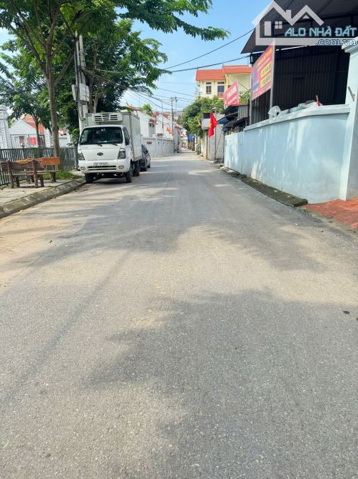 BÁN ĐẤT XUÂN CANH ĐÔNG ANH DT 60M2 , ĐƯỜNG 7M Ô TÔ TRÁNH , Ô TÔ THÔNG HƠN 100TR/1M - 3