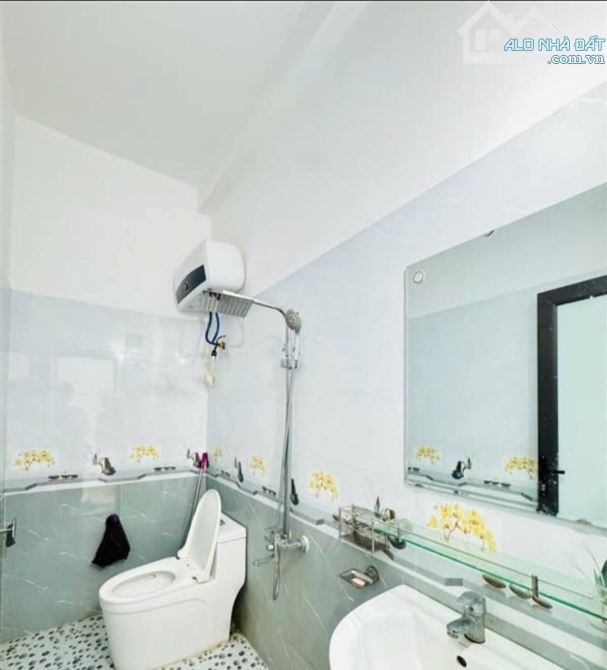 Bán nhà Ngô Gia Tự, Đằng Lâm, Hải An, Hải Phòng. 3 tầng, 40m2, 2,95 tỷ. Ngang 4m, đường 3m - 3