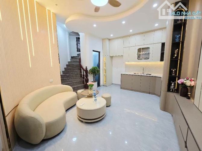 Bán Nhà Kiến Trúc Sư ở KIM GIANG Hàng Xóm The Manor 39m 5 Tầng MT 4m 6,8 tỷ Nhà Mới - 3