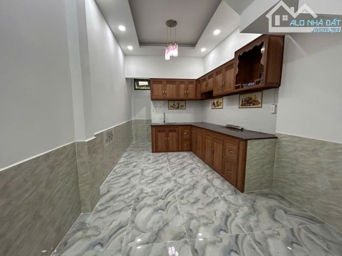 Bán nhà 2 tầng Q9 - Chỉ 2.1 tỷ - Nhà mới tinh - 1 phút Xa lộ Hà Nội - 3