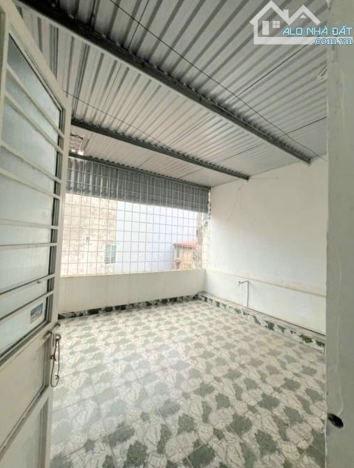 Bán nhà Miếu Hai Xã, Dư Hàng Kênh, Lê Chân, Hải Phòng. 3,5 tầng, 39m2, 3,05 tỷ. Ngang gần - 3