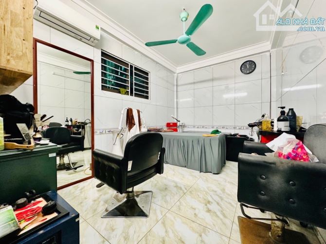 NHÀ MỚI KÍNH KOONG - 1 NHÀ RA PHỐ - FULL NỘI THẤT - TIỆN ÍCH ĐẦY ĐỦ - DÂN TRÍ CAO - 5.6 tỷ - 3