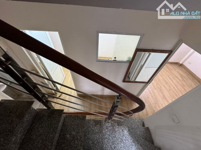 GIÁ 7.2 TỶ! NHÀ LÔ GÓC MINH KHAI - HAI BÀ TRƯNG: 40M², 4 TẦNG, MT 3.8M - CẠNH TIMES CITY! - 3