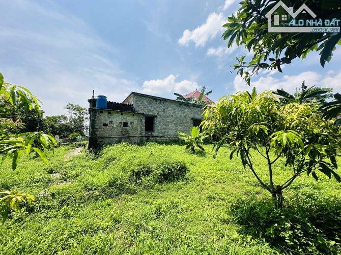 BÁN GẤP LÔ ĐẤT NGHỈ DƯỠNG SÁT HỒ AN THỊNH CÓ DT 1000m2 SẴN NHÀ, NHIỀU CÂY ĂN QUẢ - 3