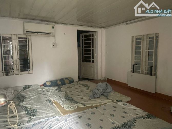 N.H.Ỉ.N.G 3 T.Ỷ, NHÀ ĐẸP HBC, 33M2(4❌9M) 2PN,2WC- MẶT TIỀN LÔ GÓC GẦN PHẠM VĂN ĐỒNG, DÂN - 3
