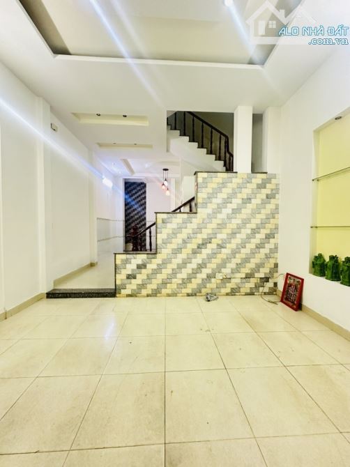 (9) Bán Nhà khu Víp Lê Văn Quới, 60m2, 3 Tầng, Ngang 5m, giá chỉ 5 tỷ nhỉnh - 4