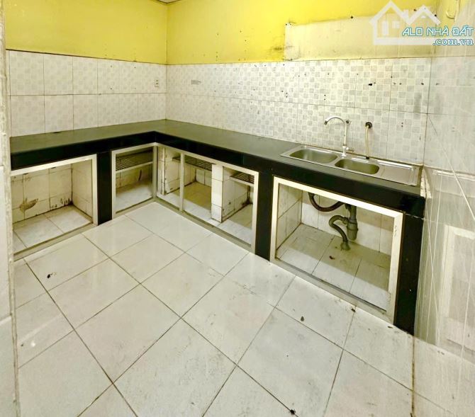 💁‍♂️ Bán nhà C4 cũ 100mv, Công nhận đủ. Hẻm xe hơi 6m, Không QH, LG. Gần chợ Tăng B. - 4