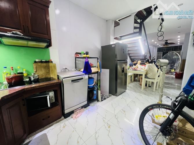 Nguyễn Trãi, ngõ thông, thẳng tắp sổ vuông, gần mặt phố chỉ 7,5 tỷ - 4