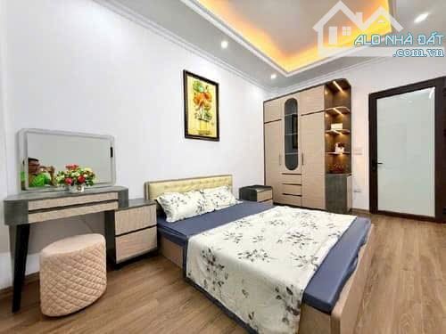 BÁN NHÀ MINH KHAI HAI BÀ TRƯNG 50M 5 TẦNG THANG MÁY GIÁ 10,5 TỶ - 4