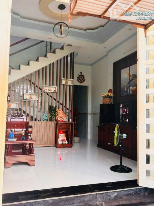 BÁN CĂN NHÀ  LẦU SỔ HỒNG RIÊNG  THUỘC KP3 TRẢNG DÀI. - 4