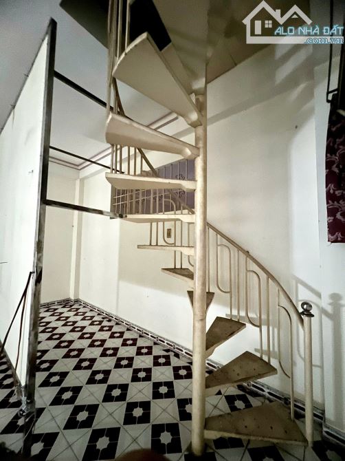 nhà mặt tiền phan huy ích có gác lững mê đúc nam nha trang - 4