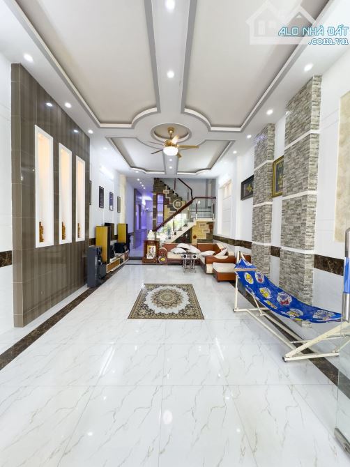 BÁN NHÀ 2 LẦU - ĐƯỜNG SỐ 4, KDC HỒNG PHÁT - 4