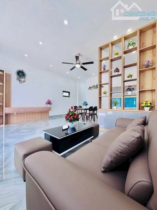 SOS. Cứu anh Minh nợ tiền bị dí quá cần bán nhanh 980tr Trung Chánh Hóc Môn 79m2 sổ Riêng - 4