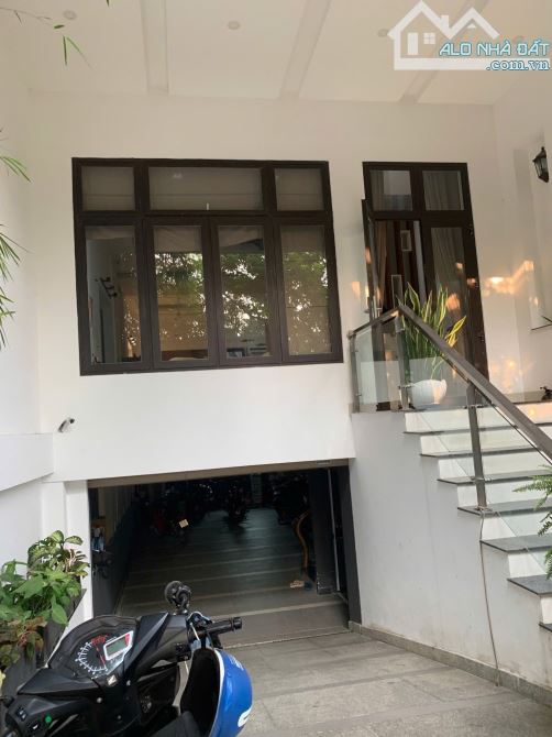 Bán Nhà Đẹp bên nhánh view sông Sài Gòn Quận 2, 6x23m, Hầm Trệt 3 Lầu ST, Giá 32 Tỷ - 4