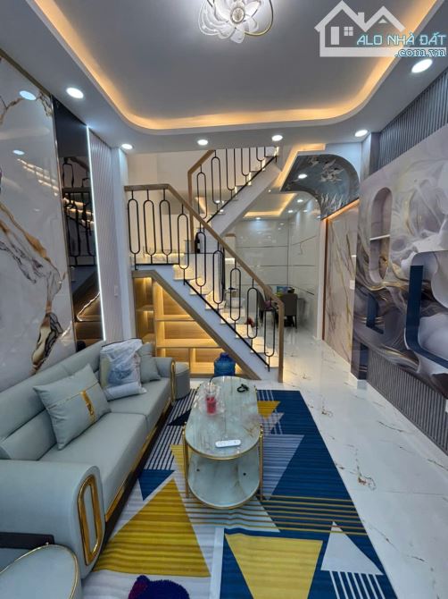 Nhà mới còn thơm mùi sơn Thống Nhất gần cityland, công viên làng hoa nở hậu chỉ 3,95 tỷ - 4
