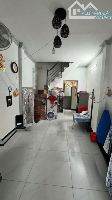 Chỉ 2 tỷ 580 triệu có nhà 1 lầu sổ hồng riêng đường 5m lê văn khương q12 - 4