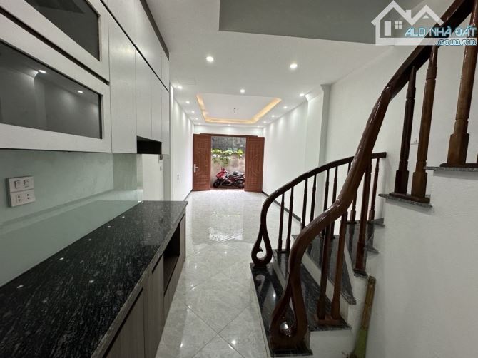 BÁN NHÀ 4 TẦNG XÂY MỚI , Oto gần , VÀNH ĐAI 3.5 , 800m ra CĐ FPT trịnh văn bô - 4