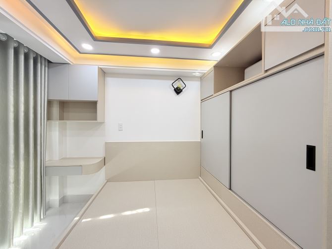 THIẾT KẾ CHÂU ÂU HIỆN ĐẠI - NGAY PHAN XÍCH LONG, P1, PHÚ NHUẬN - 3 BƯỚC RA MẶT TIỀN XE TẢI - 4