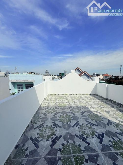 BÁN NHÀ MỚI 3 TẦNG 56M2 ( 4M X 14M) - HẺM XE HƠI - HIỆP THÀNH 46 Q12. - 4