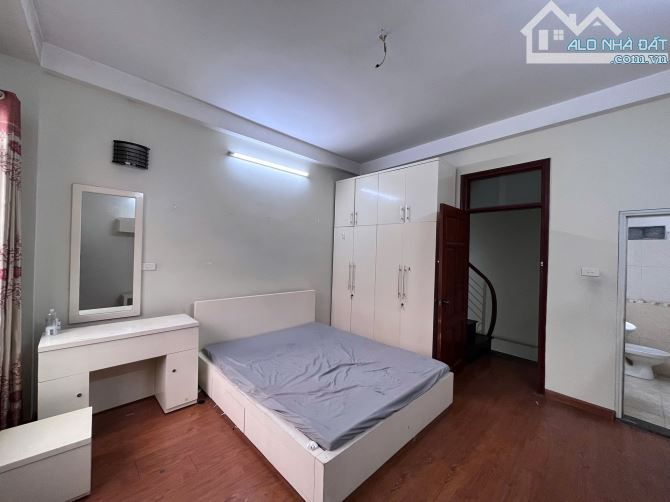 BÁN NHÀ QUAN NHÂN THANH XUÂN 35m 5Tầng Mt 3.5m GIÁ 6.9 TỶ NGÕ THÔNG KINH DOANH. - 4