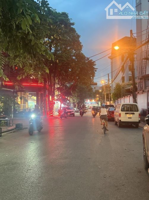 SIÊU PHẨM MẶT PHỐ, LÔ GÓC, THANG MÁY, KD ĐỈNH, 7 TẦNG MỚI ĐẸP, TRUNG TÂM CẦU GIẤY – 25 TỶ - 4