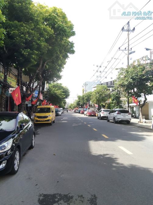 # Mặt Tiền Nguyễn Tri Phương, đường 10.5m, 82m2, ngang 5.2m, 3 tầng đúc, 12.3 tỷ - 4