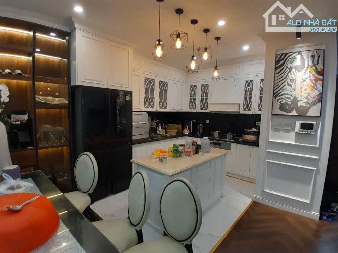 HỒ GƯƠM PLAZA - 130m² - TẦNG Trung -  2 MẶT THOÁNG – VIEW ĐỈNH - 3 NGỦ ĐỦ CÔNG NĂNG - - 4
