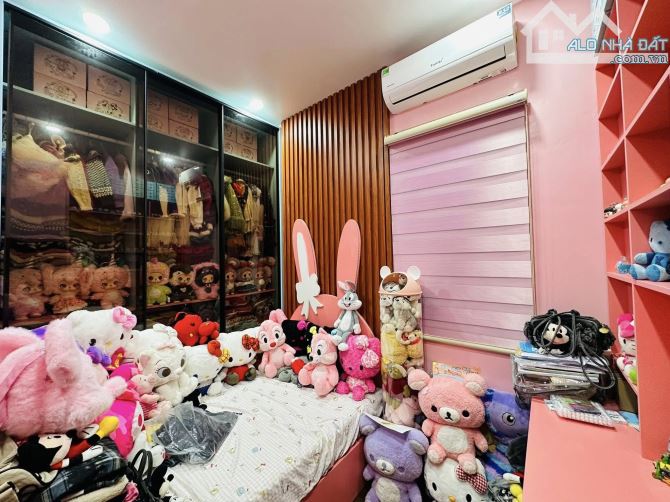 Bán nhà Phố Thái Thịnh - 46m2, 5 tầng- Nhà đẹp, Ngõ rộng, ô tô 5 tạ đỗ cổng - Hai thoáng - 4