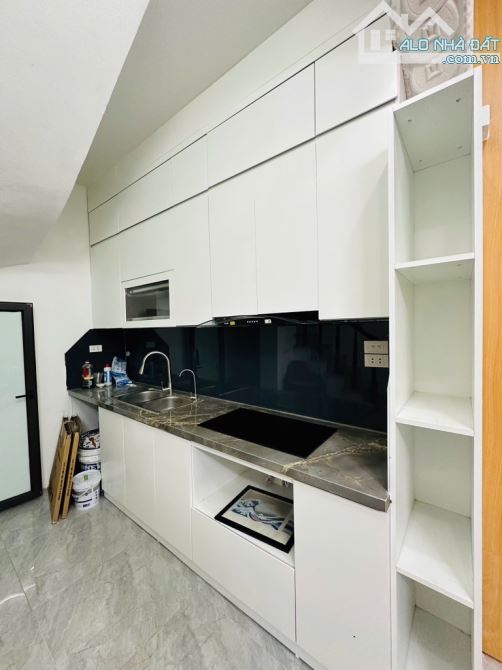5,8 TỶ-TÂN MAI-LÔ GÓC-NHÀ ĐẸP 5 TẦNG-15M Ô TÔ TRÁNH - 4