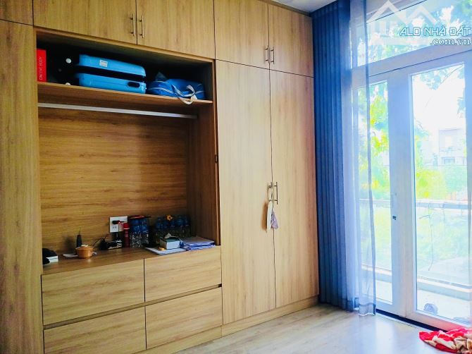 Bán nhà đẹp đường ô tô kdc Đào Sư Tích liền kề Phú Mỹ Hưng Quận 7 giá 10 tỷ - 4
