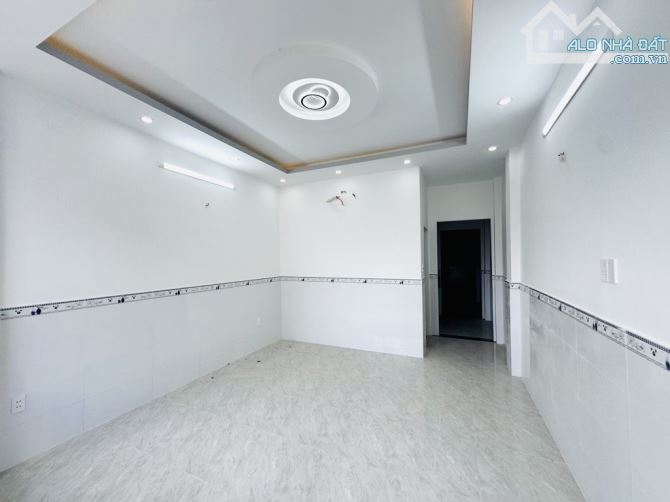 BÁN NHÀ 3 TẦNG - TÂN PHÚ - 4Mx15M - SỔ VUÔNG VỨC - NHỈNH 6 TỶ THƯƠNG LƯỢNG - 4