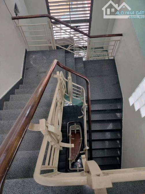 Bán nhà 4 tầng DT 111m² - Tô Hiến Thành, Quận 10 - Giá cực tốt - 4