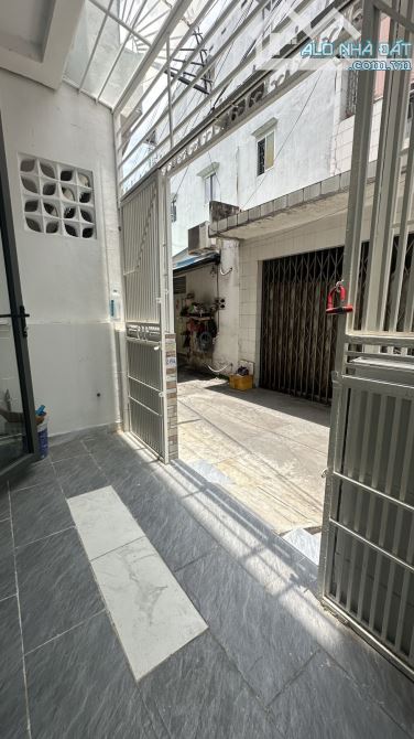 😍😍NHỈNH 5 TỶ-NGAY THÁI PHIÊN -HÀN HẢI NGUYÊN -Q11-40M2(3.5 x12.5)-2TẦNG-HẺM THÔNG-SÁT MT - 4