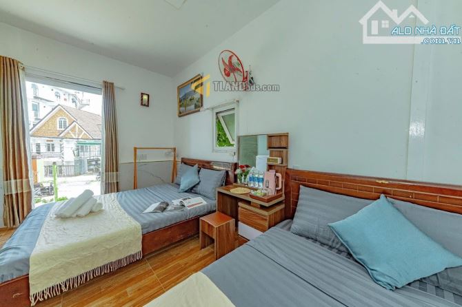 Bán homestay gần 1000m2 mặt tiền Trạng Trình cách Hồ Xuân Hương 500m - 4