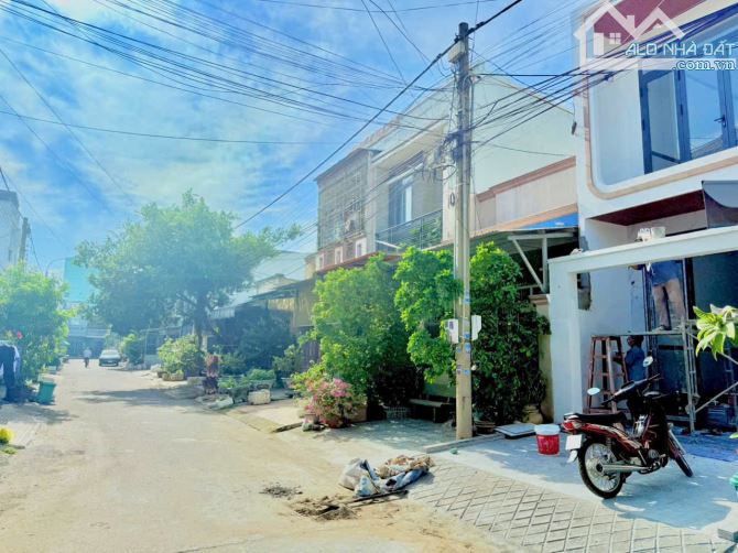 Bán nhà 1 Trệt 1 Lầu 72m2 đường N9 KDC Bửu Long chỉ 4,950 tỉ - 4