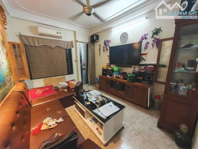 BÁN NHÀ 5 TẦNG – PHỐ ĐÔNG THẮNG – ĐƯỜNG 9M - 4