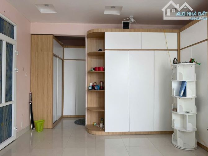 🏠🏠🏠🏠Chào bán nhà 3 tầng dân xây chắc chắn tuyến 2 đường 5 mới oto đỗ cửa giá chỉ 2,x t - 4