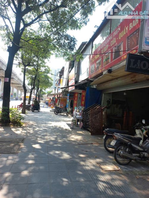 HÓT BÁN NHÀ MẶT PHỐ CẦU DIỄN 80M2 CẤP 4 , 2 MẶT PHỐ TRƯỚC SAU ĐỀU KINH DOANH D - 4
