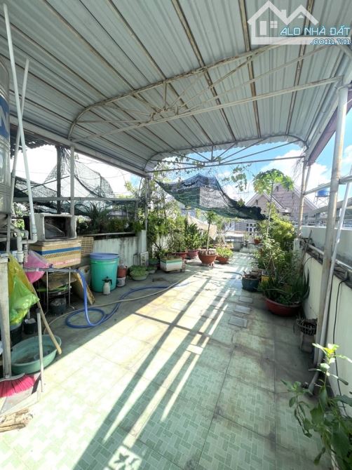XE HƠI TRÁNH NHAU - 3 TẦNG BTCT - 60M2 - CHÍNH CHỦ🌹 Kết cấu 1 trệt 2 lầu, 4 phòng 3wc, - 4