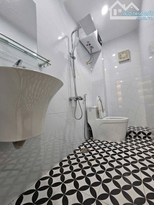 Nhà Đẹp - Ở Ngay - Full Nội Thất - Hồng Mai - Hai Bà Trưng - Dt:18m2/4 tầng*4,5 tỷ - 4