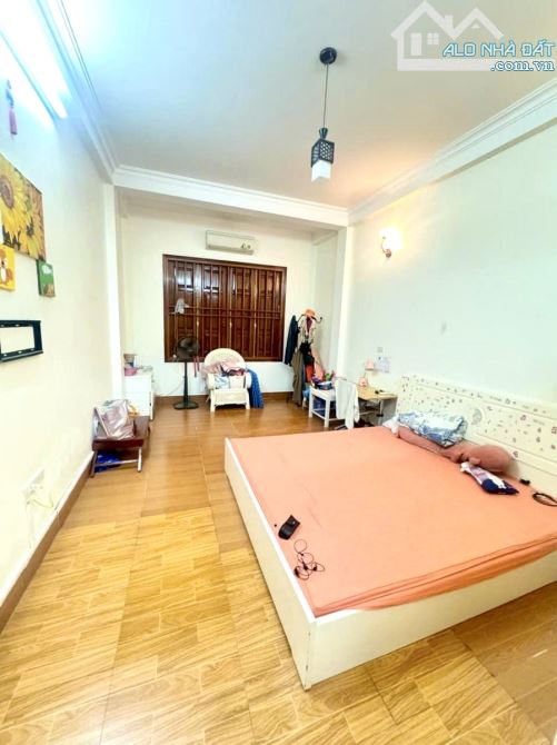 GIÁ TUYỆT CHỦNG PHỐ LÁNG HẠ  - 15M RA PHỐ LÁNG HẠ - Ô TÔ ĐỖ CỬA - 4 TẦNG 63M CHỈ HƠN 13 TỶ - 4